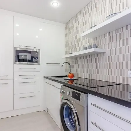 вид на океан, комфорт люкс + ! With Fantastic Ocean Views Lux. شقة