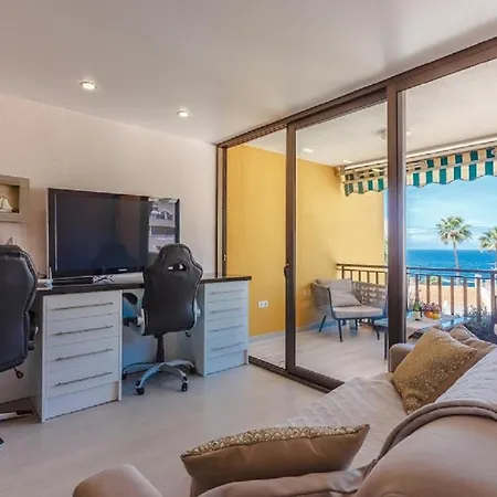 вид на океан, комфорт люкс + ! With Fantastic Ocean Views Lux. شقة *